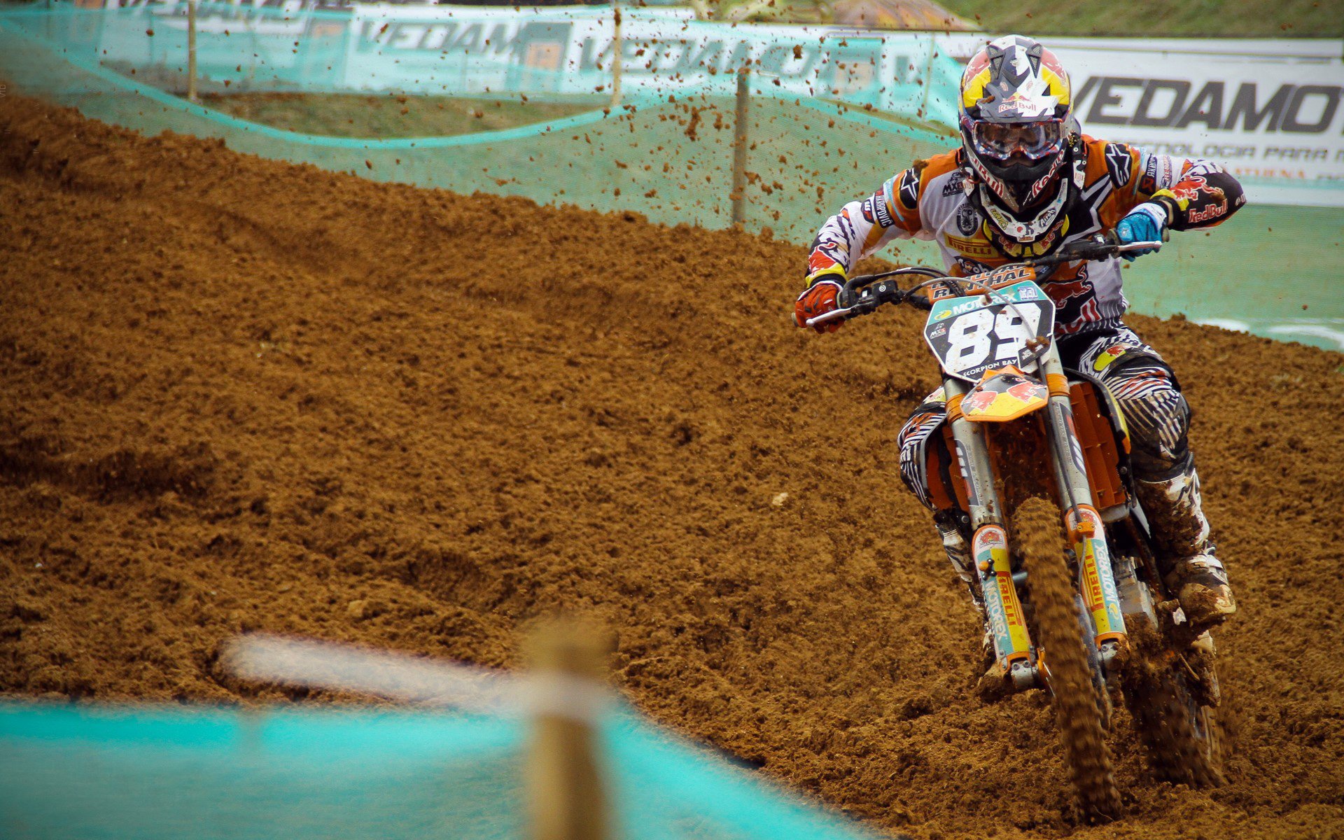 李冰洁200自决赛稳定输出赢掌声，李冰洁决赛视频